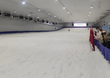 滑雪场地